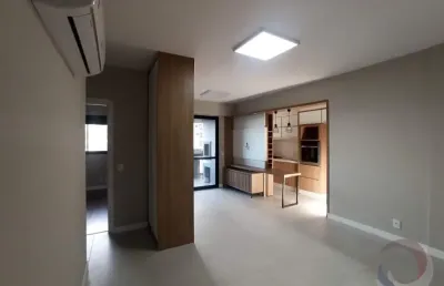 Lindo apartamento de 2 dormitórios no centro de florianópolis