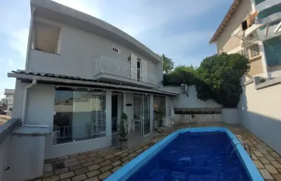 Casa com 3 quartos à venda na Rua João Carvalho, 000, Agronômica, Florianópolis