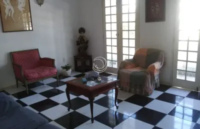 Linda casa residencial de 3 dormitórios na trindade