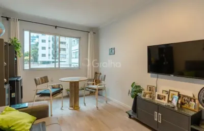 Excelente apartamento de 2 doritórios no centro de florianópolis