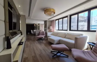 Ótimo apartamento de 4 dormitórios no centro de florianópolis