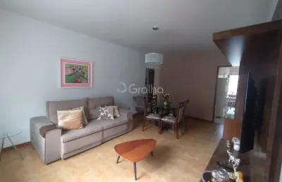 Casa residencial de 246m² com 5 quartos na trindade
