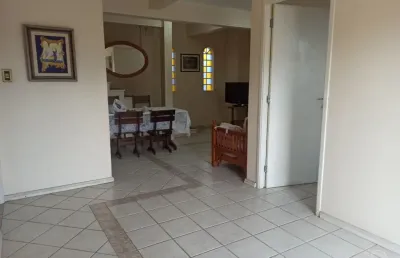 Casa com 270m² e 10 quartos sendo 2 suítes no pantanal