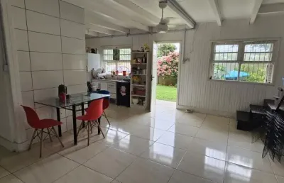 Casa de 3 quartos no bairro lagoa da conceição, florianópolis.