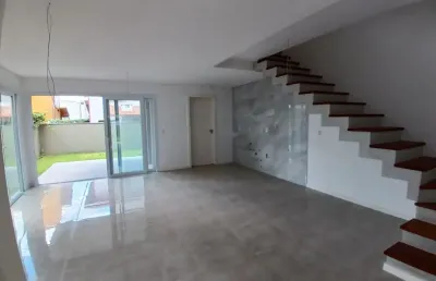 Maravilhosa casa residencial de 4 dormitórios no bairro campeche