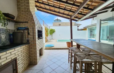 Maravilhosa casa com 4 quartos sendo 1 suíte e 234,00m² no campeche