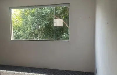 Conjunto  vale dos lagos  2/4 dependência  valor  110.000,00