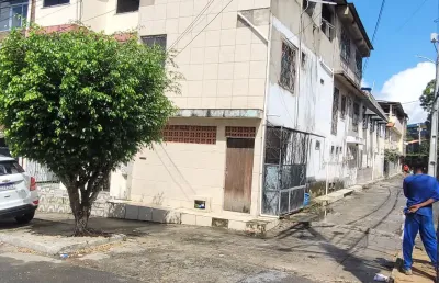 Casa com 6 quartos à venda na Rua Coqueiro Grande, 68, Cajazeiras, Salvador