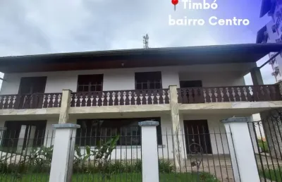 Casa com 4 quartos para alugar na Avenida Sete de Setembro, Centro, Timbó