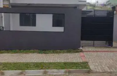 Casa com 3 quartos à venda no Iguaçu, Araucária 
