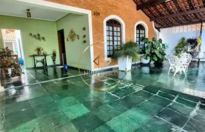 Casa, 3 dormitórios ( 1 suíte), 199m², bosque dos eucaliptos, sjc.