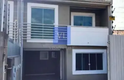 Amplo sobrado no bairro cajuru, com area gourmet e 4 quartos