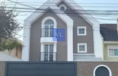Casa de alto padrão à venda no centro de pinhais-pr