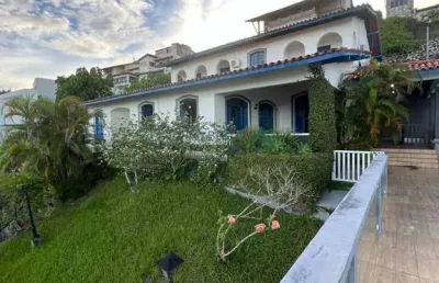 Excelente casa estilo colonial à venda com vista mar e piscina - ilhéus