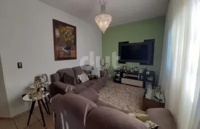 Casa com 3 quartos à venda na rua jacarandá, 209, alto de pinheiros, paulínia, 220 m2 por r$ 750.000