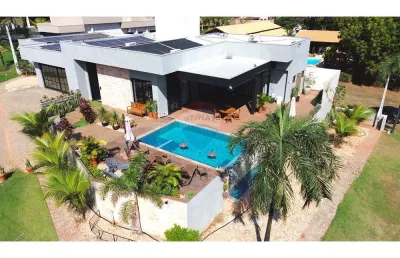 Luxuosa casa de campo no condomínio residencial costa azul em araçatuba