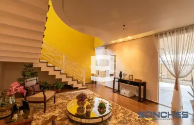 Casa com 3 dormitórios à venda, 415 m² por r$ 1.300.000,00 - vila brasil - apucarana/pr