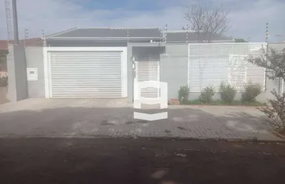 Casa com 3 dormitórios, sendo 1 suíte à venda, 260 m² por r$ 850.000 - jardim apucarana - apucarana/pr