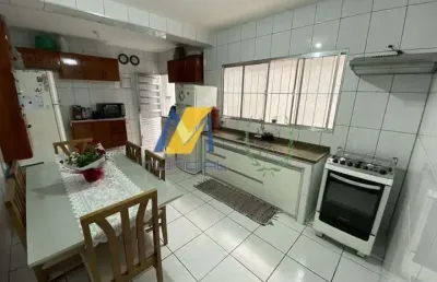 Casa com 3 quartos à venda na Rua Cachoeira de Minas, Jardim Santa Adelia, São Paulo