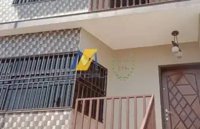 Sobrado à venda com 359m², 4 dormitórios, 4 suítes, 1 sala e 5 vagas!!!