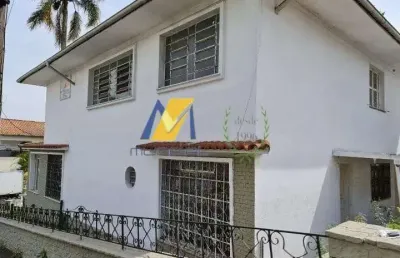 Alugo casa comercial/residencial em ribeirão. centro alto **reforma**