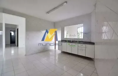 'cansado de se apertar em um apê minúsculo e caro?'