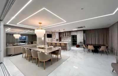 Apartamento com 4 quartos à venda na Avenida São Paulo, número 25, Zona 02, Maringá