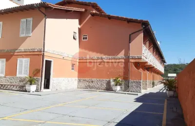 Casa tríplex a venda em condomínio com 3 quartos no peró - cabo frio