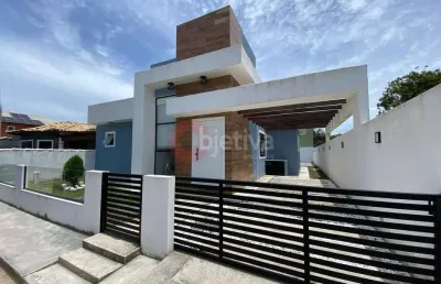 Casa linear, 3 quartos, mobiliada, cond. dos pássaros - cabo frio