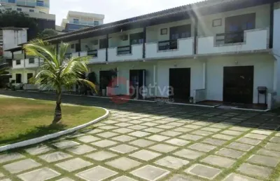 Casa duplex em condomínio com 3 suítes, peró - cabo frio