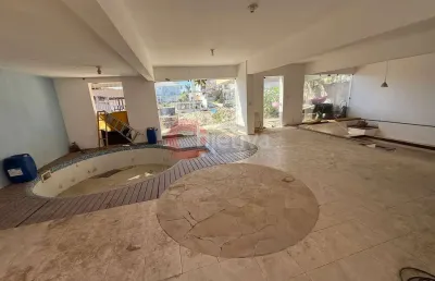 Casa independente, 4 quartos, deck navegável, ogiva - cabo frio