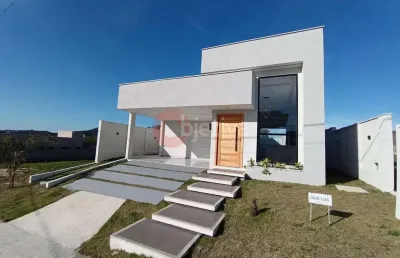 Casa linear em condomínio, 3 quartos, 126m² , nova são pedro