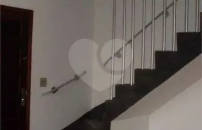Casa com 3 quartos à venda na rua sebastião de freitas, 29, vila constança, são paulo, 220 m2 por r$ 800.000
