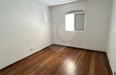 Casa com 3 quartos à venda na rua irapuru, 114, moinho velho, são paulo, 180 m2 por r$ 900.000