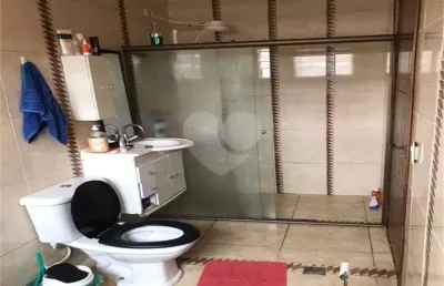 Casa com 3 quartos à venda na rua sacramento blake, 6, mooca, são paulo, 200 m2 por r$ 800.000