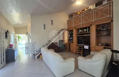 Casa em condomínio fechado com 3 quartos à venda na alameda jamaris, 31, alphaville, santana de parnaíba, 262 m2 por r$ 2.050.000