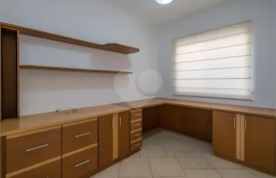 Casa em condomínio fechado com 4 quartos à venda na rua doutor adhemar de barros, 703, jardim europa, valinhos, 283 m2 por r$ 1.800.000