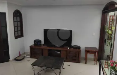 Casa com 4 quartos à venda na rua madagascar, 725, parque oratório, santo andré, 270 m2 por r$ 848.000