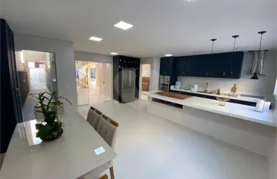 Casa em condomínio fechado com 3 quartos à venda na estrada do itapeti, s/n, 1, parque residencial itapeti, mogi das cruzes, 263 m2 por r$ 2.000.000