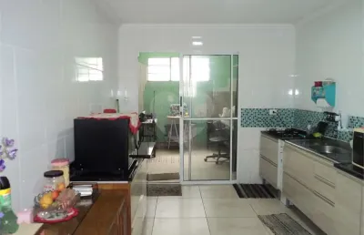Casa com 2 quartos à venda na rua lourival da costa, 48, pestana, osasco, 210 m2 por r$ 700.000