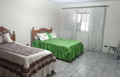 Casa com 3 quartos para alugar na avenida flora, 303, jaguaribe, osasco, 253 m2 por r$ 6.000