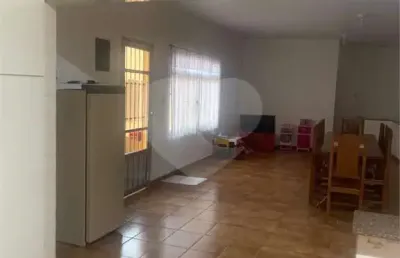 Casa com 2 quartos à venda na rua aquino fonseca, 165, jardim das carmelitas, são paulo, 235 m2 por r$ 800.000