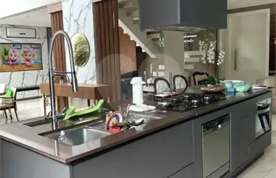 Casa em condomínio fechado com 4 quartos para alugar na alameda michelangelo, 1037, alphaville, santana de parnaíba, 390 m2 por r$ 24.400