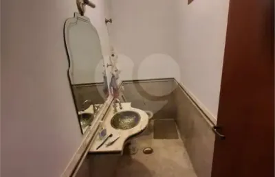 Casa em condomínio fechado com 5 quartos à venda na alameda jaú, 669, alphaville, santana de parnaíba, 360 m2 por r$ 2.200.000