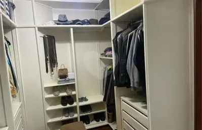 Casa em condomínio fechado com 4 quartos à venda na alameda pérola, 438, alphaville, santana de parnaíba, 400 m2 por r$ 2.780.000