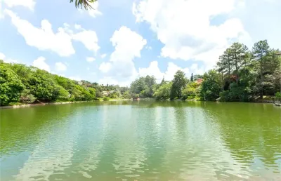 Casa em condomínio fechado com 5 quartos à venda na rua palos verdes, 1550, palos verdes, cotia, 550 m2 por r$ 2.400.000