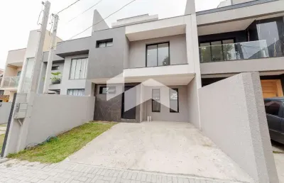 Casa de condomínio com 140 m², 3 quartos sendo 1 suíte à venda no bairro pinheirinho.