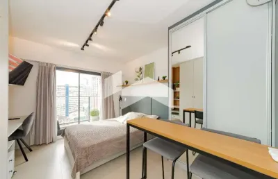 Apartamento com 30 m², 1 quarto para alugar no bairro centro.