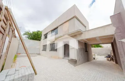Comercial com 220 m² e 10 salas e 4 vagas de garagem,  para alugar no bairro mercês.