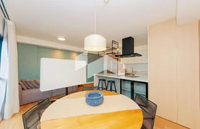 Apartamento com 65 m², 2 quartos sendo 1 suíte à venda no bairro centro.